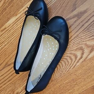 Girls Size 2 Ballet Flats